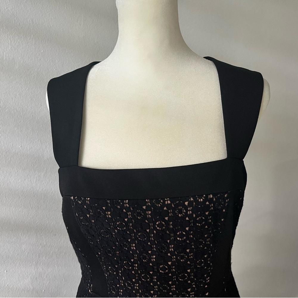 BCBG Noelle Dress, short, sleeveless, black/nude, Sz 8 - Picture 9 of 9